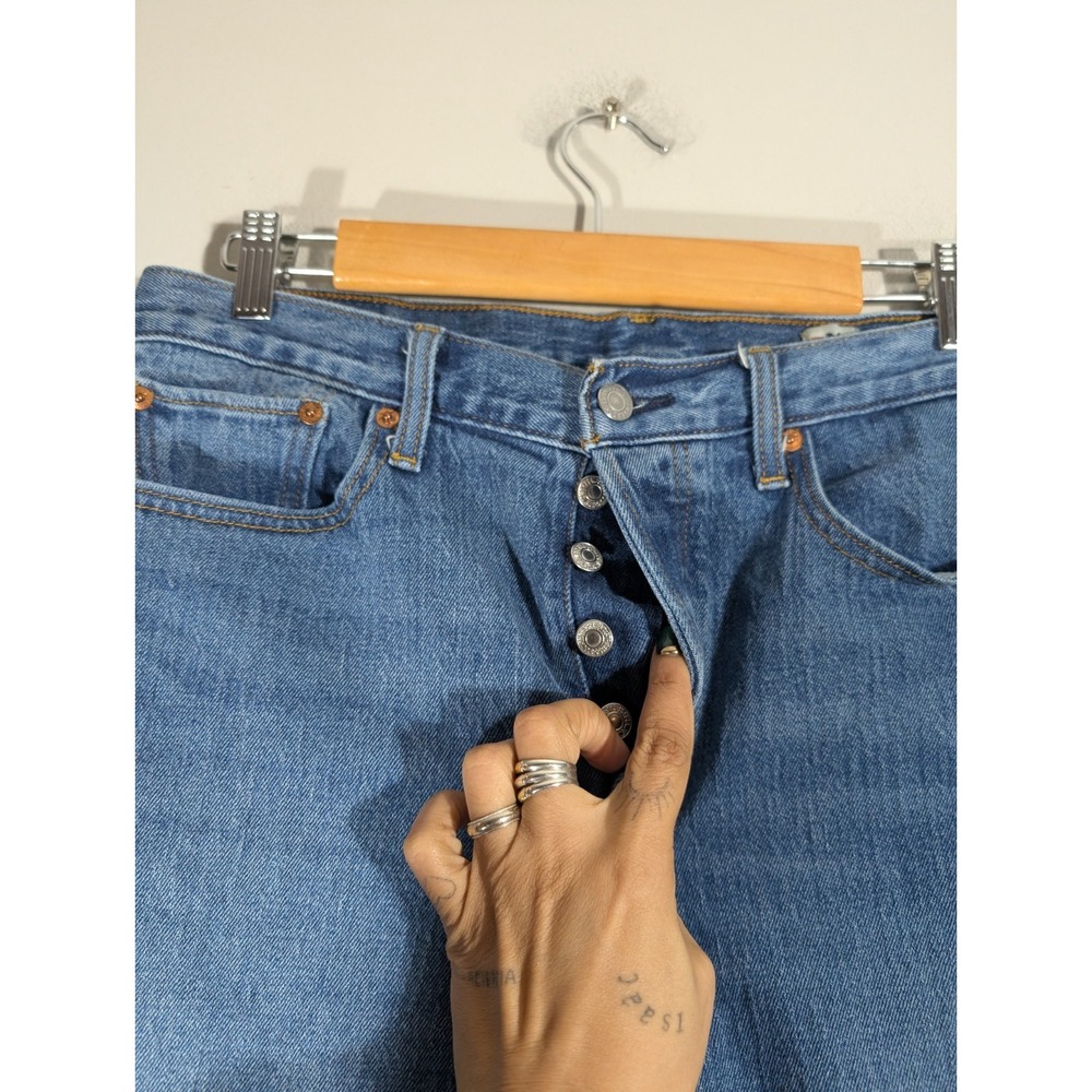 Levi's Womens White Oak Cone Denim High Rise Raw Hem Jeans Sz 31 Streetwear City - Picture 4 of 10